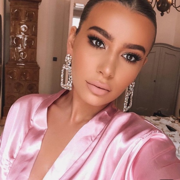 - Zara statement earrings - Picture 4 of 4